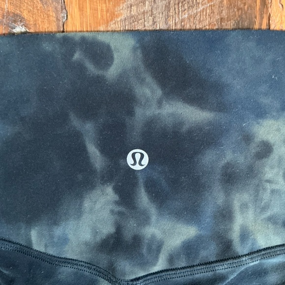 Lululemon High Rise Diamond Tie-Dye Black Green Leggings Women’s Size 2 - Picture 4 of 8